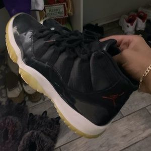 Air Jordan 11 GS